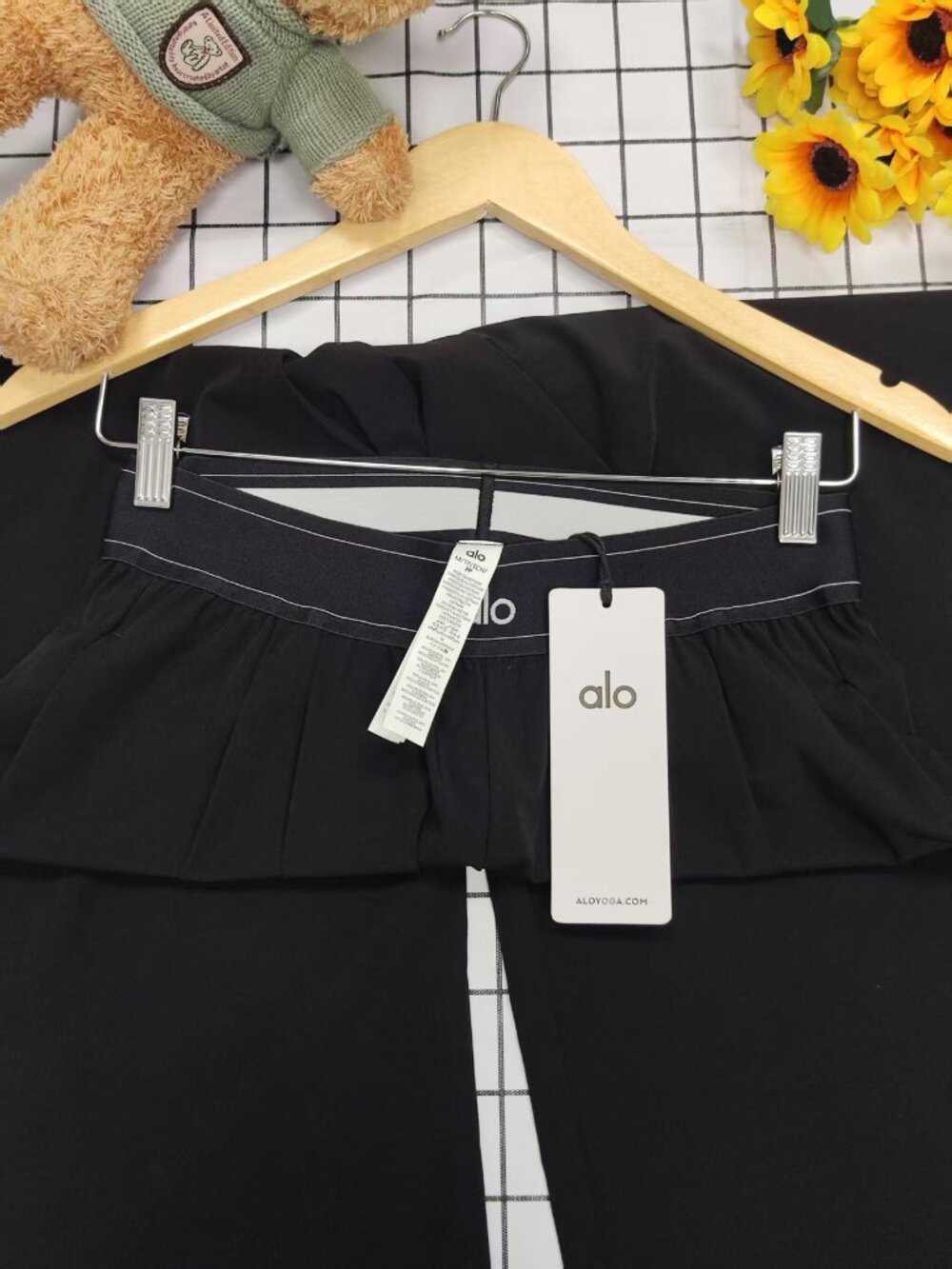 NWT π Alo Yoga Suit Up Trouser Black Regular 30" Wide Leg Travel Work Pants πΈ - Picture 7 of 9